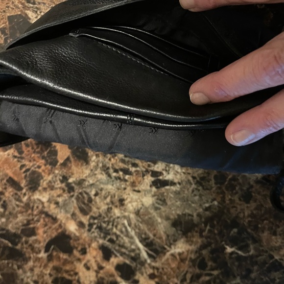 Kenneth Cole - Picture 4 of 6